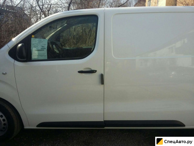 Цельнометаллический фургон Peugeot Boxer