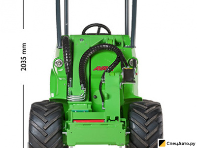 Мини-погрузчик Avant 635