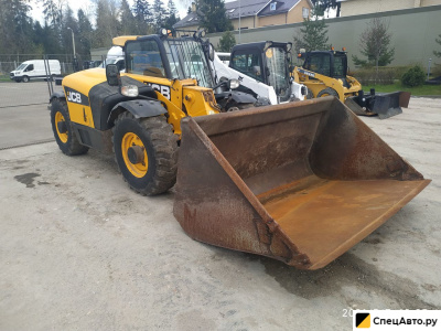Телескопический погрузчик JCB 527-58