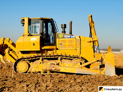 Гусеничный бульдозер SEM 826D