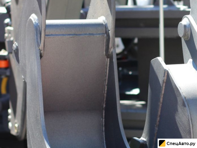 Экскаваторный ковш серповидный 250 мм