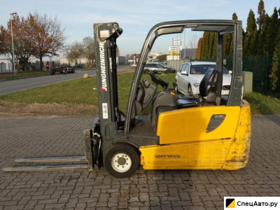 Электропогрузчик JUNGHEINRICH EFG220