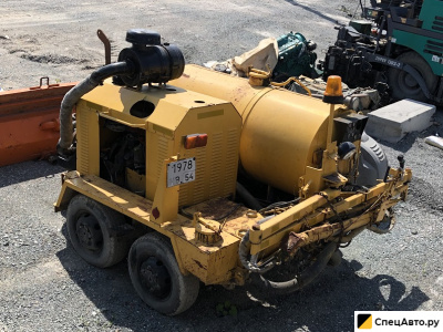 Машина для ямочного ремонта дорог Bremach