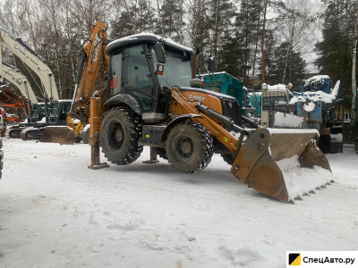 Экскаватор-погрузчик CASE 570 ST