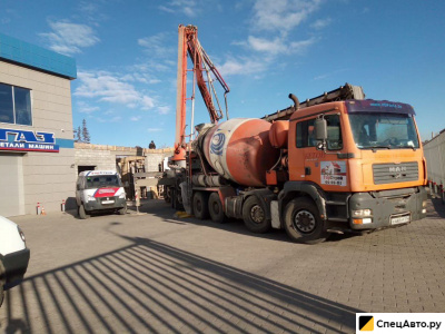 Автобетоносмеситель с транспортерной лентой