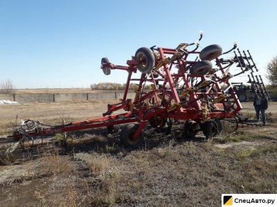 Культиватор Bourgault 8810-28