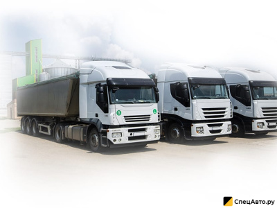 Перевозки сыпучих грузов, Полуприцепы-кормовозы