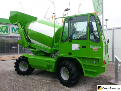 Самоходный бетоносмеситель Merlo DBM3500EV