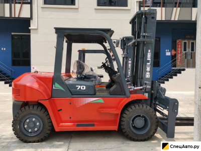 Вилочный погрузчик Heli CPCD70