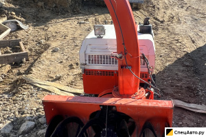 Ручной снегоуборщик Kubota KSR10-2