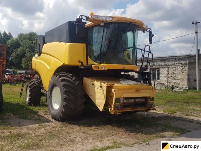 Зерноуборочный комбайн New Holland CR 9080