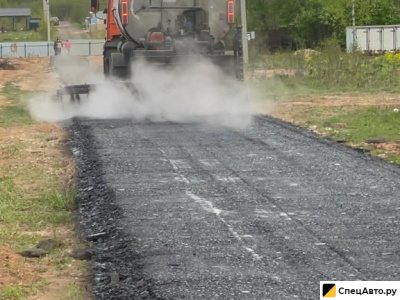 Автогудронатор в аренду.Розлив битумной эмульсии