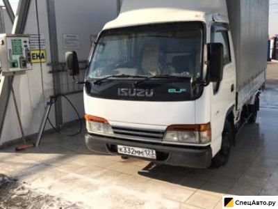 Тентованный автомобиль Isuzu ELF