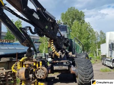 Колесный харвестер John Deere 1270E
