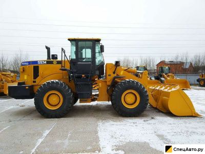 Фронтальный погрузчик SEM 655D
