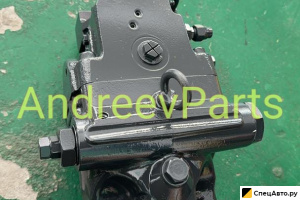 Гусеничный экскаватор Komatsu Гидронасос аналог KOMATSU PS 30UU