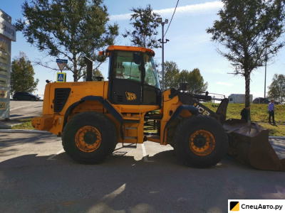 Фронтальный погрузчик JCB 426ZX