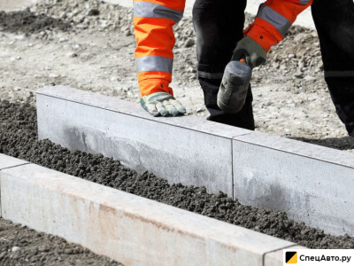 Установка бордюрного камня в Москве
