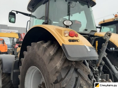 Трактор Challenger  MT665C