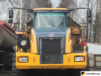 Сочлененный самосвал John Deere 400D