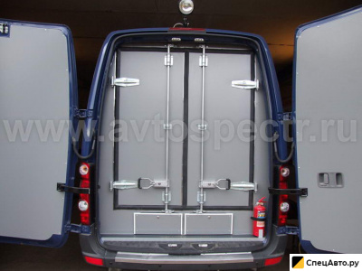 Автомобиль для опасных грузов Volkswagen Crafter