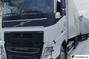 Седельный тягач Volvo FH12