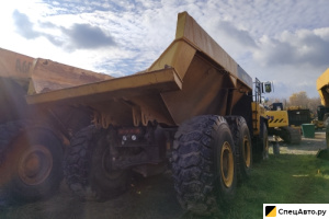 Самосвал Komatsu HM400-5