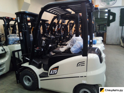 Вилочный погрузчик TFN CPD20-AC3