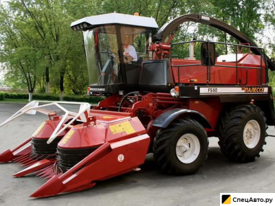Кормоуборочный комбайн Брянсксельмаш КСК-600 "Палессе FS60"