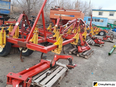 Сеялка Bourgault 8810-28
