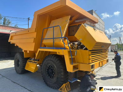 Карьерный самосвал Белаз 7540B