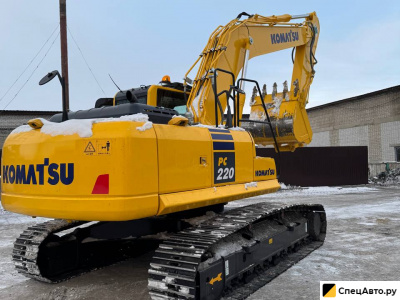 Гусеничный экскаватор Komatsu PC220-8M0