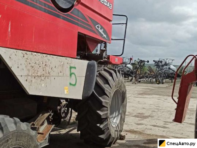 Зерноуборочный комбайн Challenger 647C