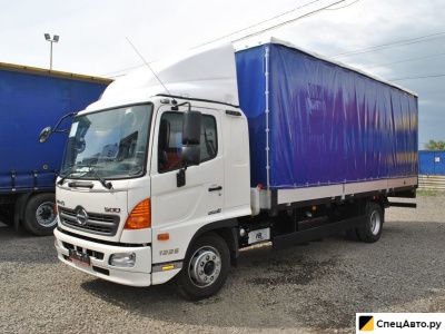 Тентованный грузовик Hino 500