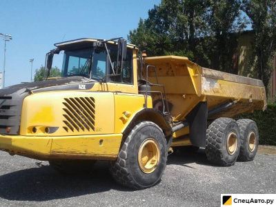 Самосвал с шарнирно-сочлененной рамой Volvo A25E