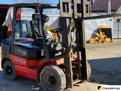 Вилочный погрузчик YTO CPC20J
