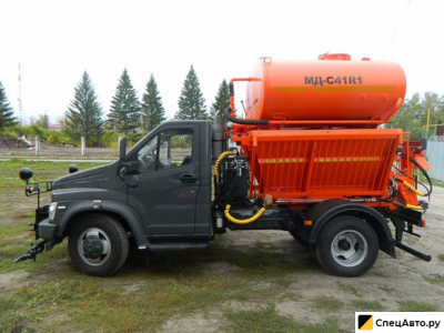 Комбинированная дорожная машина МД-C41R1 на шасси ГАЗ ГАЗон Next (C41R13)