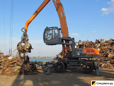 Колесный перегружатель UMG Е230WH