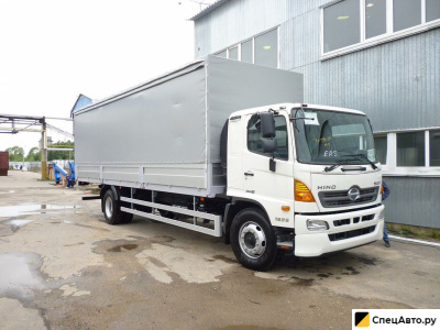 Тентованный грузовик Hino 500