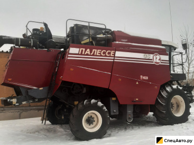 Зерноуборочный комбайн Палессе GS12