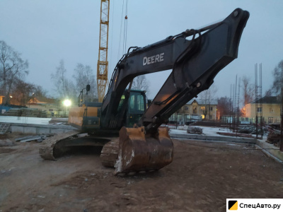 Гусеничный экскаватор John Deere E240LC AUX