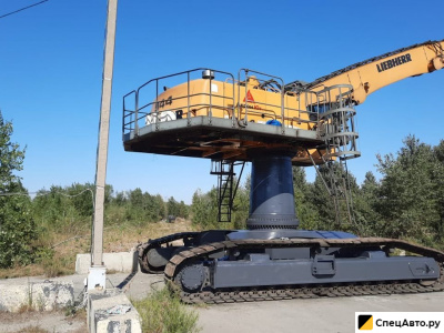Гусеничный перегружатель Liebherr R944