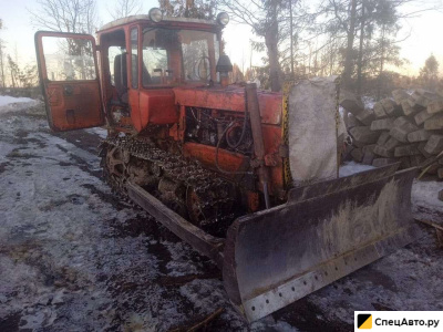 Гусеничный трактор ДТ-75