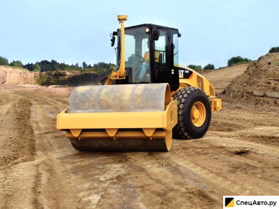Грунтовый каток Caterpillar CS56