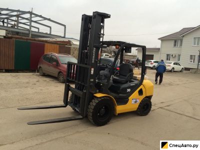 Вилочный погрузчик Komatsu FD30T-17