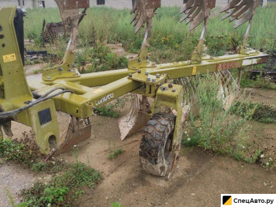 Плуг Tonutti 4440T оборотный