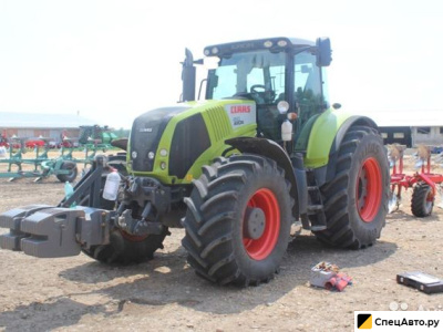 Трактор Claas Axion 850