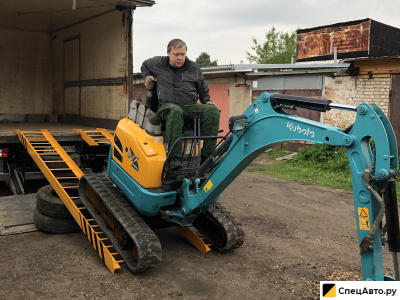 Мини-экскаватор                                                         Komatsu                                                     1600