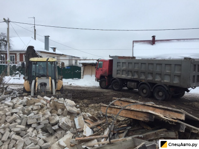 Вывоз мусора ломовоз