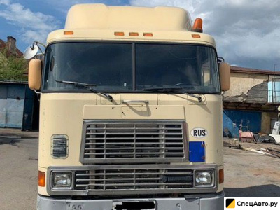 Седельный тягач International 9800